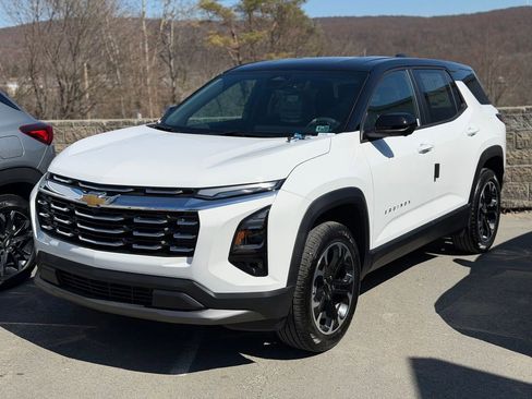 New 2026 Chevrolet Equinox LT image 1