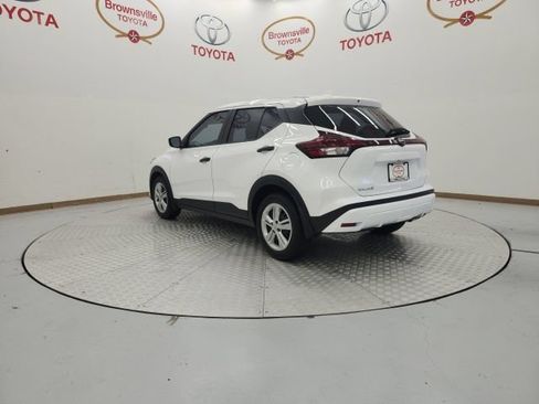 Used 2024 Nissan Kicks S FWD image 6