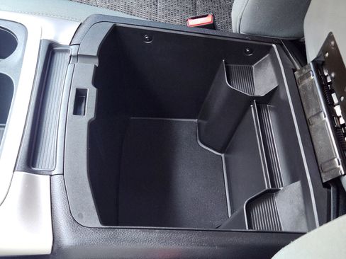 Used 2016 RAM 2500 Big Horn image 23