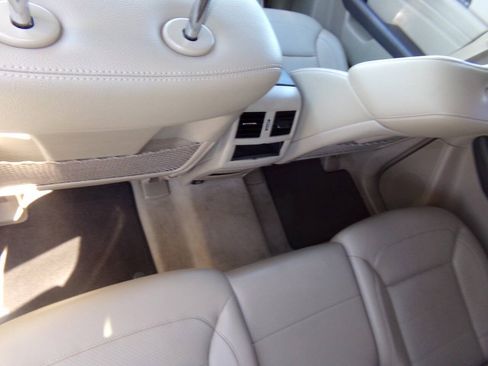 Used 2014 Mercedes-Benz ML 350 2WD image 11