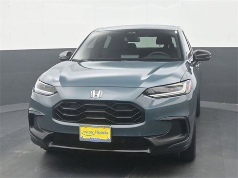 Used 2023 Honda HR-V Sport image 3