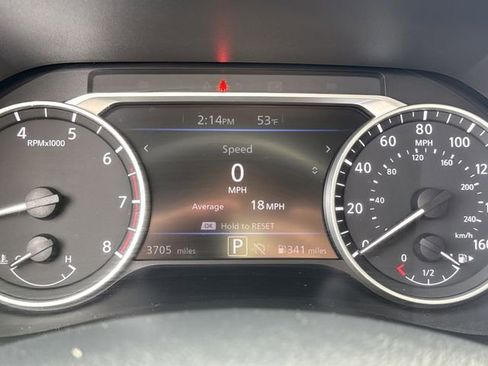 Certified 2024 Nissan Sentra SR image 32