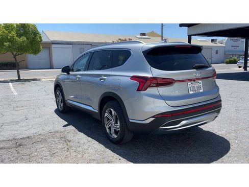 Used 2022 Hyundai Santa Fe SEL w/ Convenience Package image 9