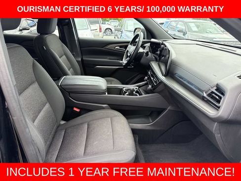 Used 2025 Chevrolet Traverse LT FWD image 9