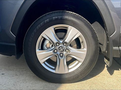 Used 2024 Toyota RAV4 XLE w/ Convenience Package image 11