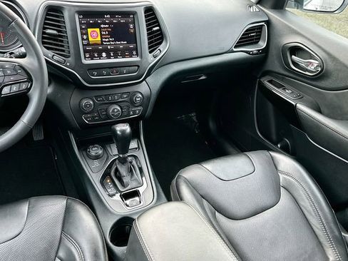 Used 2023 Jeep Cherokee Altitude Lux image 22