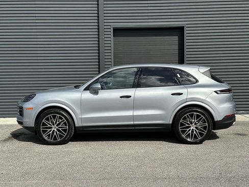 New 2026 Porsche Cayenne image 2