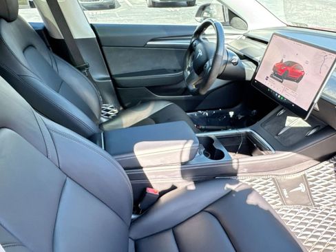 Used 2022 Tesla Model 3 Performance image 29