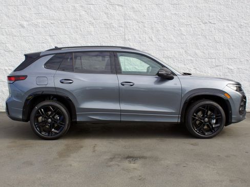 New 2026 Volkswagen Tiguan SE R-Line AWD/4WD image 5