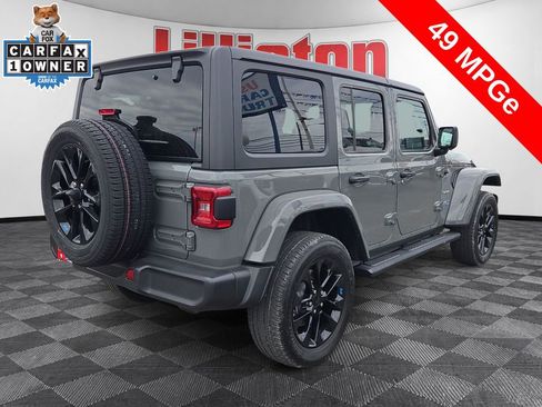 Used 2023 Jeep Wrangler Unlimited Sahara w/ Cold Weather Group AWD/4WD image 4