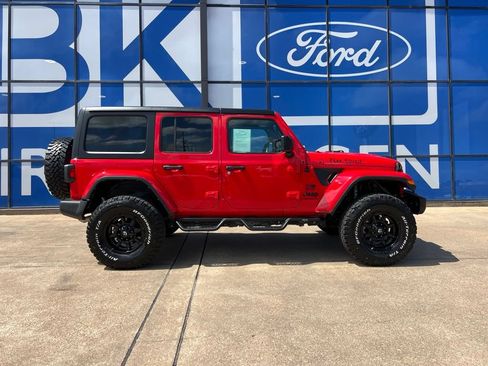 Used 2023 Jeep Wrangler Unlimited Sport AWD/4WD image 9