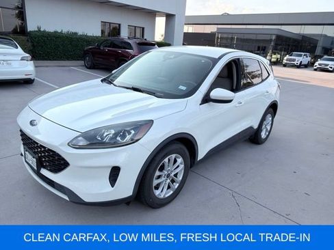 Used 2020 Ford Escape SE FWD image 1