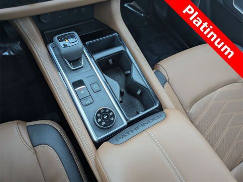 Used 2025 Nissan Pathfinder Platinum w/ Cargo Package image 31