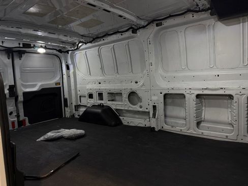 Used 2019 Ford Transit 150 148 Low Roof RWD image 19