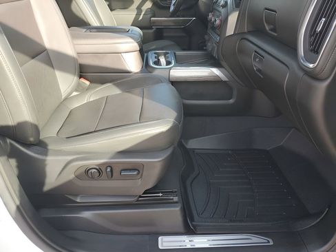 Used 2022 Chevrolet Silverado 3500 LTZ w/ LTZ Texas Edition image 16