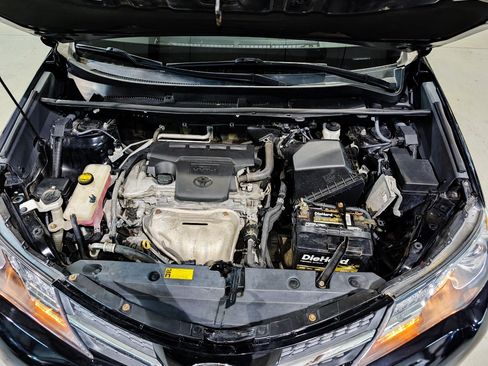 Used 2014 Toyota RAV4 LE AWD/4WD image 49