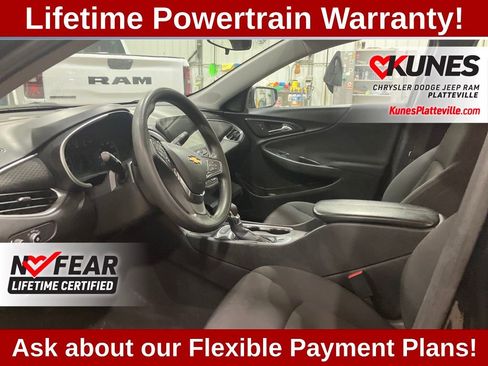 Used 2024 Chevrolet Malibu LT image 21