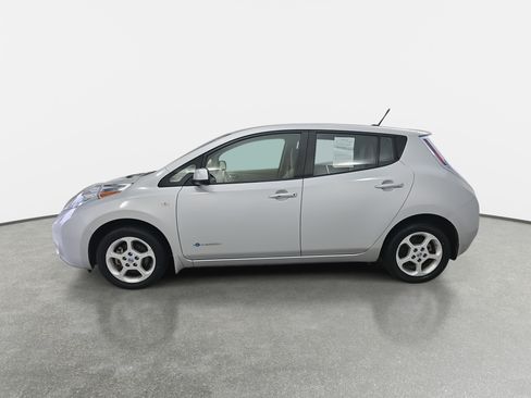 Used 2012 Nissan Leaf SL image 8