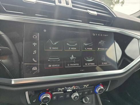 New 2025 Audi Q3 2.0T Premium image 28