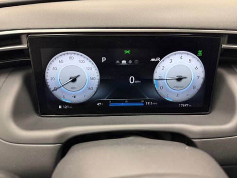 Used 2022 Hyundai Tucson SEL w/ Convenience + Premium Package image 16