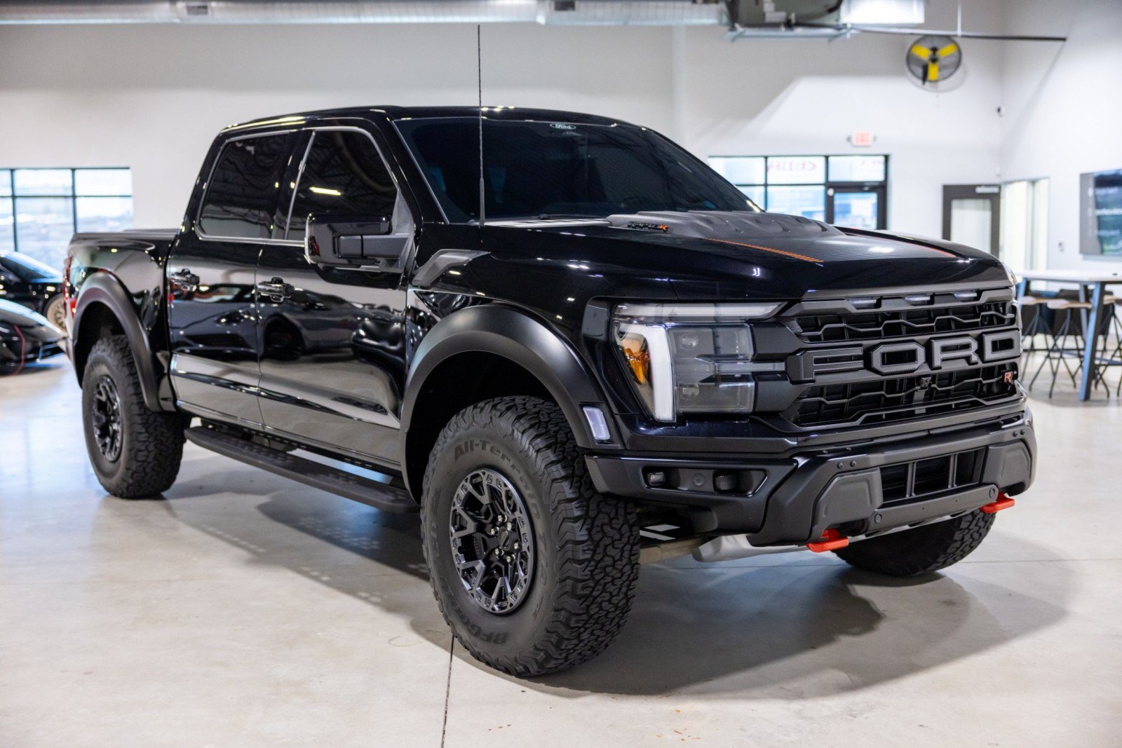 Used 2025 Ford F150 Raptor w/ Equipment Group 803A Raptor R AWD/4WD image 10