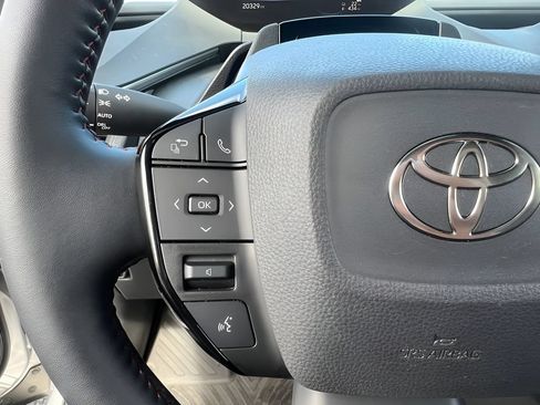Certified 2024 Toyota Prius Prime FWD image 18