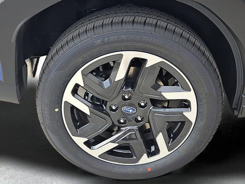 New 2025 Subaru Forester Limited image 8
