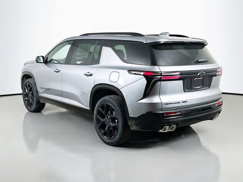 New 2026 Chevrolet Traverse RS image 7