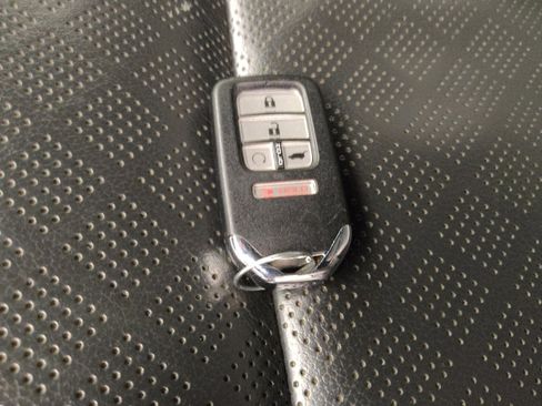 Used 2019 Honda Passport Touring image 32