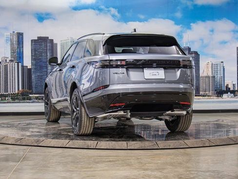 Used 2026 Land Rover Range Rover Velar Dynamic SE image 9