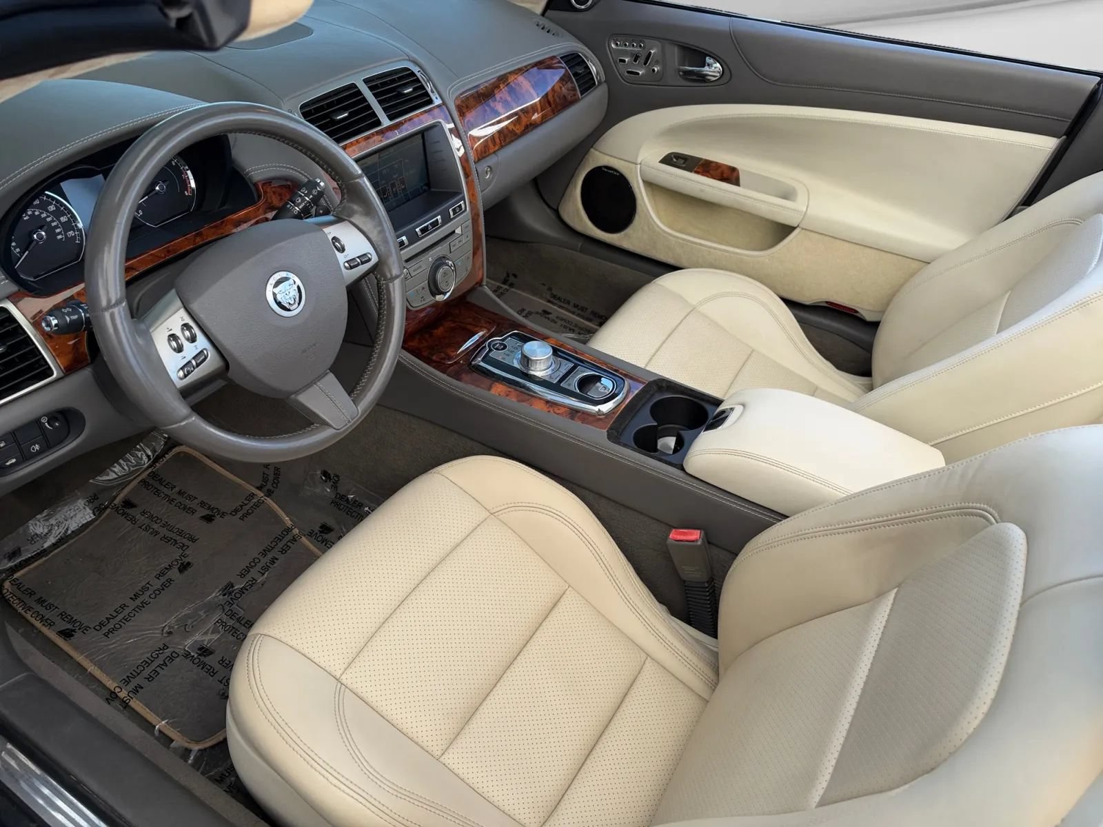 Used 2010 Jaguar XK Convertible RWD image 12