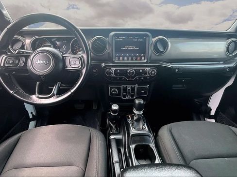 Used 2021 Jeep Gladiator Sport AWD/4WD image 8