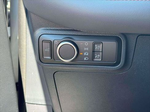Used 2026 Ford Explorer Active AWD/4WD image 22