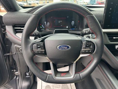 Certified 2025 Ford Explorer ST w/ Sun And Sound Package image 15