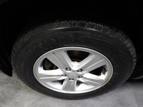 Used 2019 Chevrolet Trax LT w/ LT Convenience Package AWD/4WD image 17