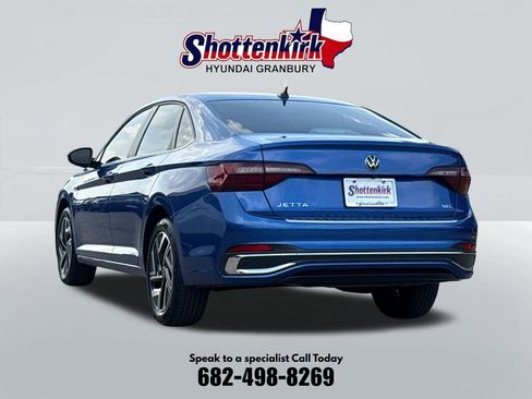 Used 2024 Volkswagen Jetta SEL FWD image 8