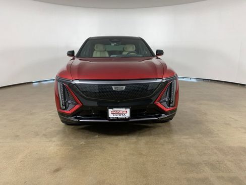 Used 2024 Cadillac Lyriq Sport w/ Nappa Leather Package AWD/4WD image 3