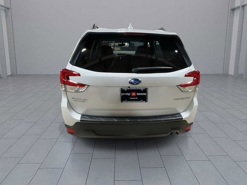 Used 2021 Subaru Forester Premium image 7