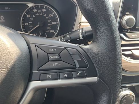 Used 2024 Nissan Altima 2.5 SV AWD/4WD image 18
