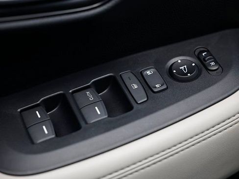 New 2027 Honda HR-V LX image 25