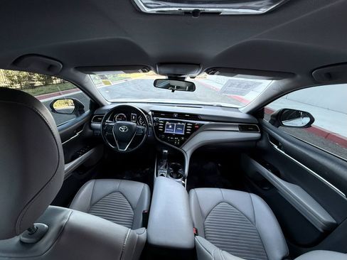 Used 2020 Toyota Camry SE w/ Carpet Mat Package FWD image 26