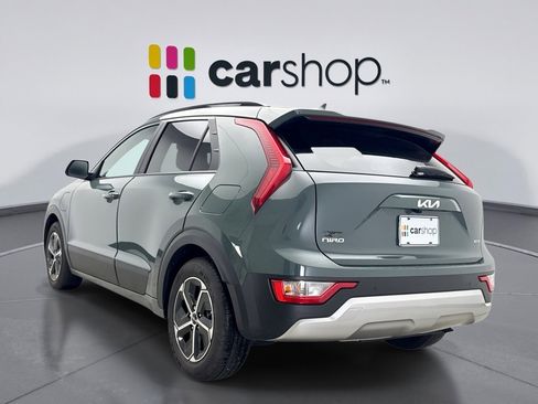 Used 2024 Kia Niro EX w/ EX Cold Weather Package image 3
