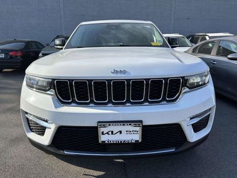 Used 2022 Jeep Grand Cherokee Limited image 8