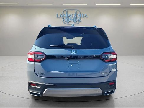 Used 2023 Honda Pilot Elite image 4
