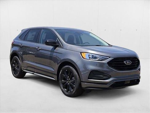New 2024 Ford Edge SE w/ Black Appearance Package image 7