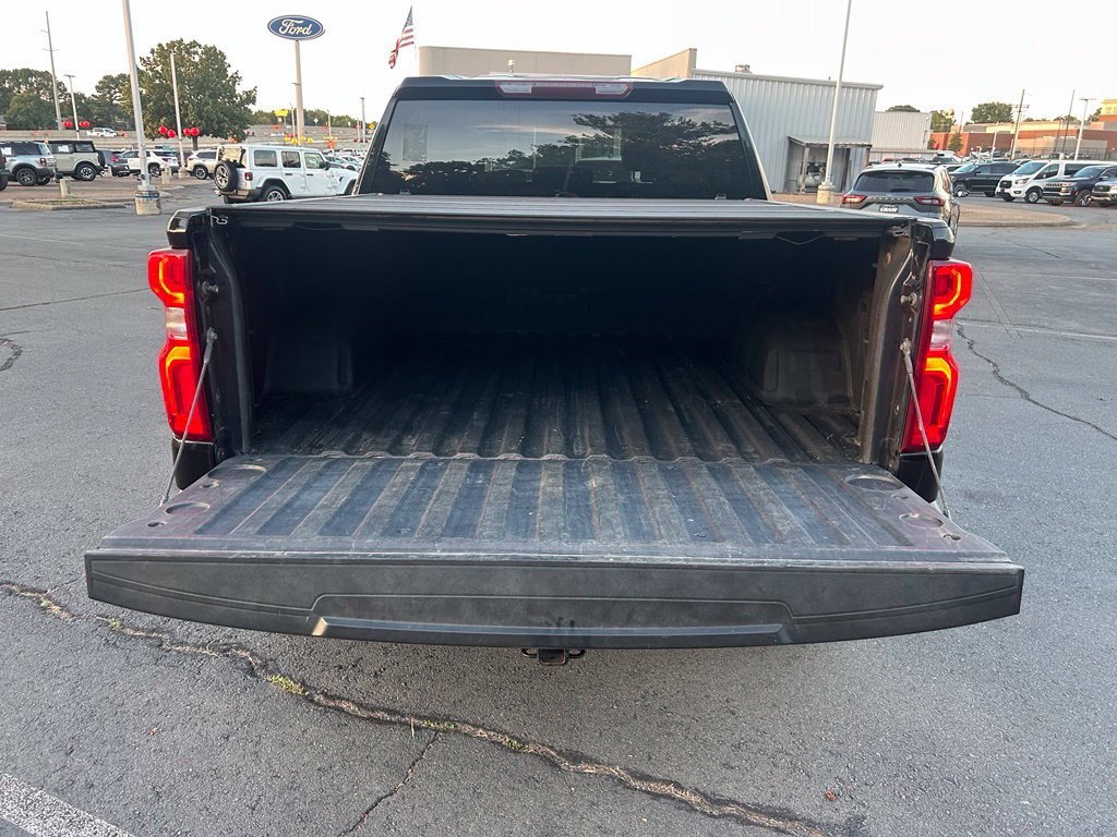 Used 2021 Chevrolet Silverado 1500 RST w/ Redline Edition AWD/4WD image 9