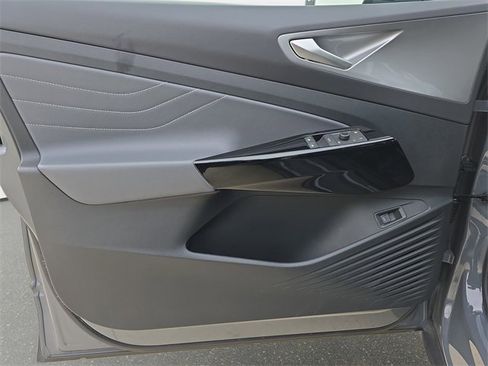 Used 2023 Volkswagen ID.4 Pro S image 30