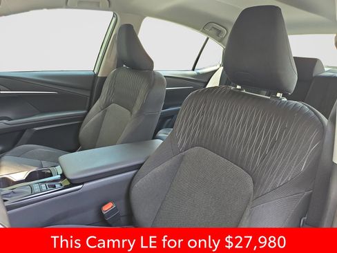 Used 2025 Toyota Camry LE FWD image 23