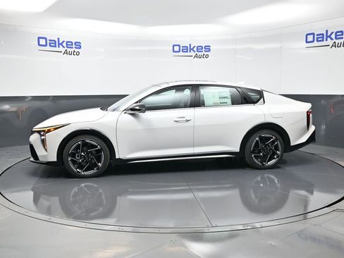 New 2026 Kia K4 GT-Line image 5