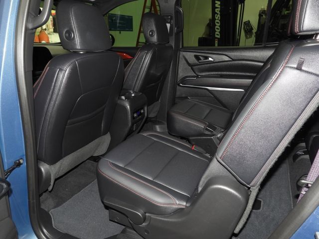 Used 2025 Chevrolet Traverse Z71 w/ Driver Confidence Package AWD/4WD image 41